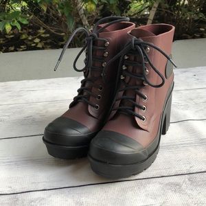 Hunter Heeled All Weather Boots Sz 8 39